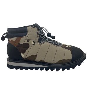 Holden Women’s Après Boot in Natural Chocolate Camo NIB